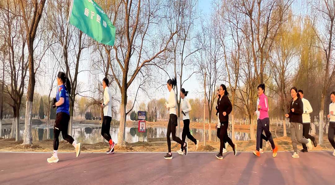 نادي شينهو للجري 丨 تعزيز ثقافة العاطفة واللياقة البدنية